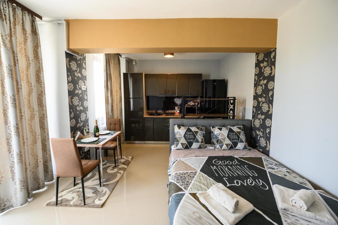 Beachside Studio Mamaia Nord Apartman Năvodari Kültér fotó