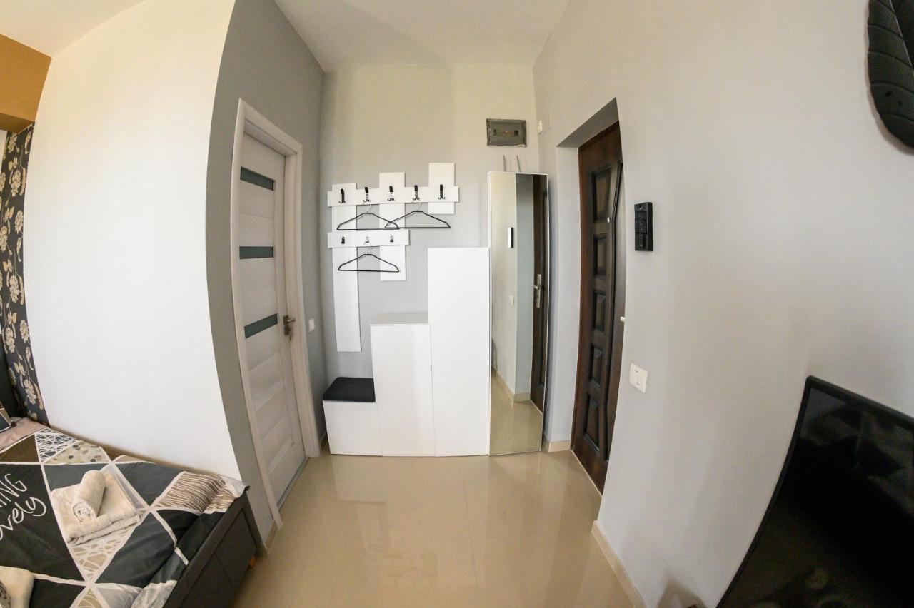 Beachside Studio Mamaia Nord Apartman Năvodari Kültér fotó