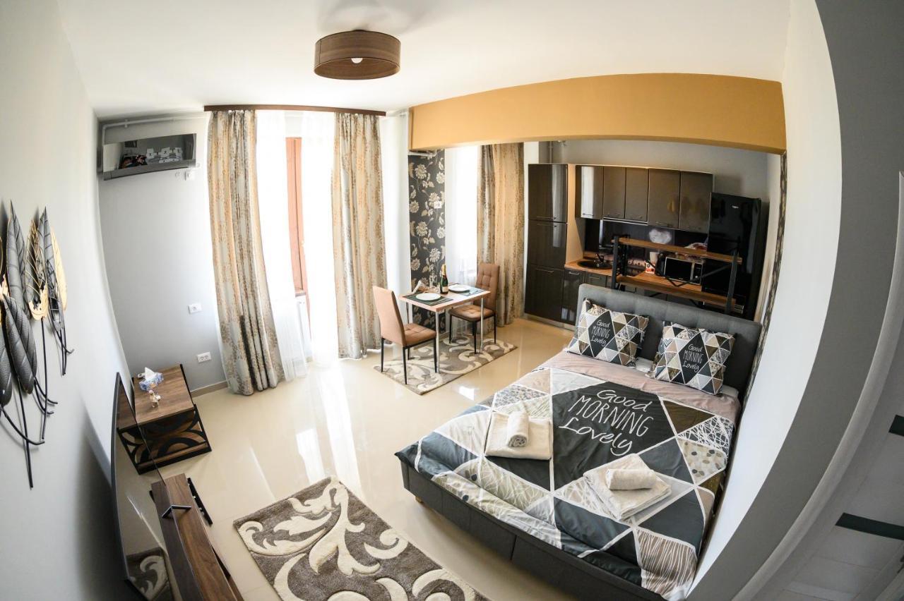 Beachside Studio Mamaia Nord Apartman Năvodari Kültér fotó