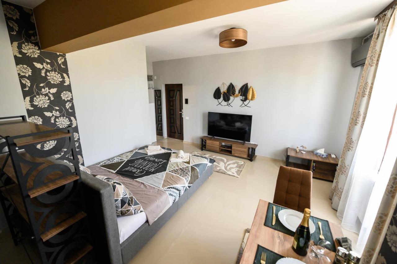 Beachside Studio Mamaia Nord Apartman Năvodari Kültér fotó