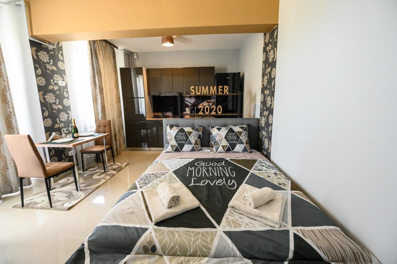 Beachside Studio Mamaia Nord Apartman Năvodari Kültér fotó