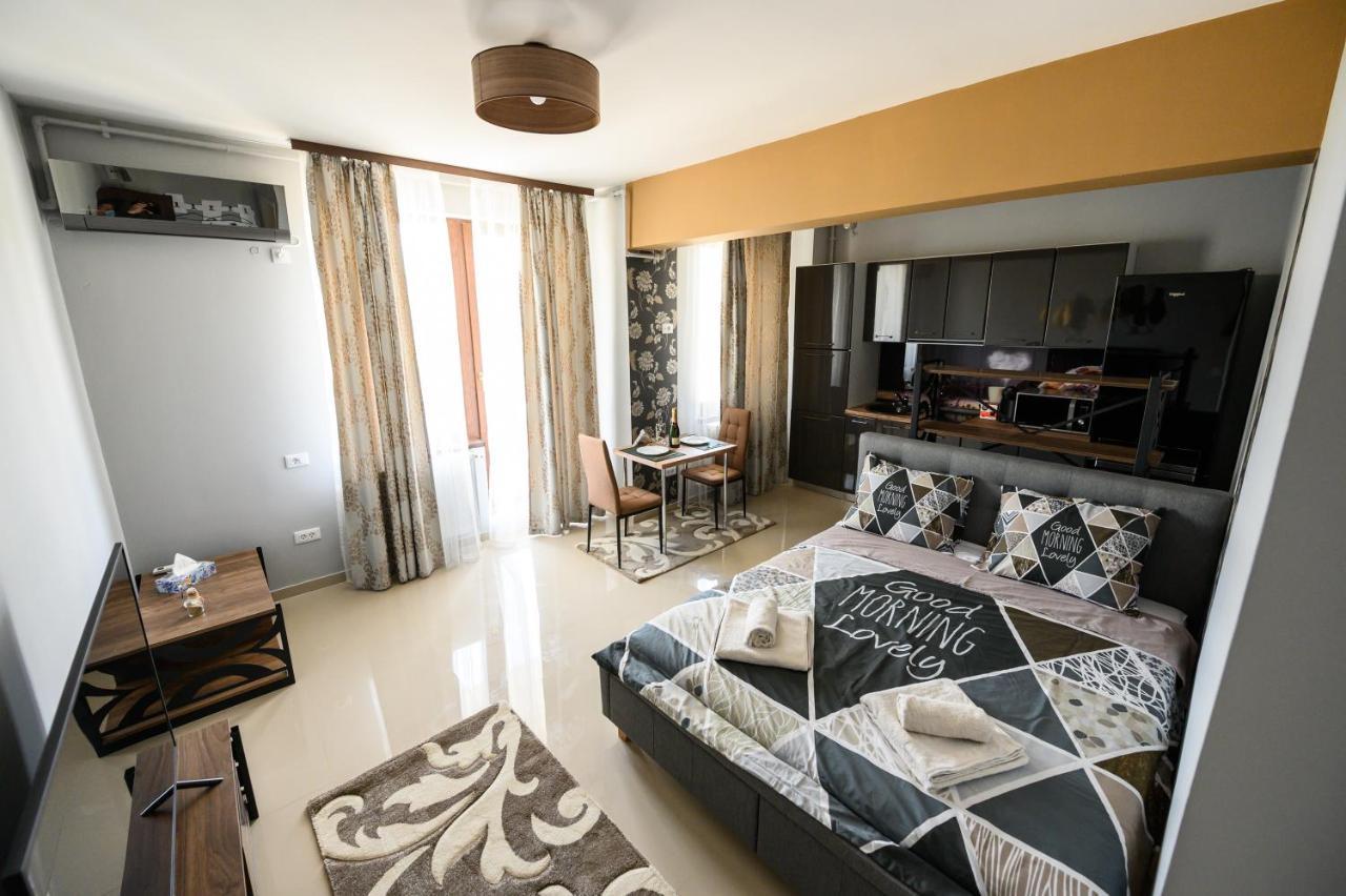 Beachside Studio Mamaia Nord Apartman Năvodari Kültér fotó