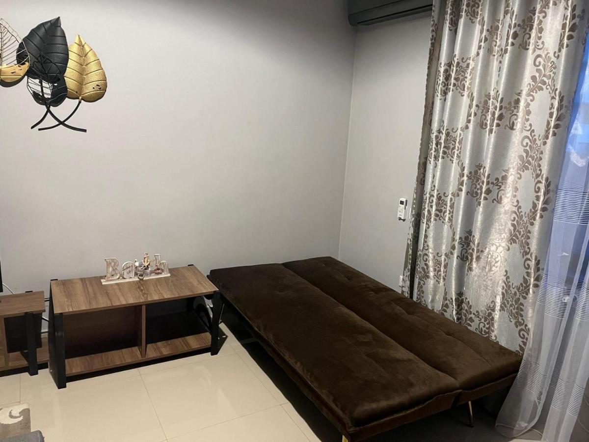 Beachside Studio Mamaia Nord Apartman Năvodari Kültér fotó